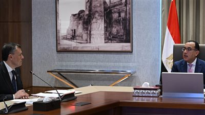 مدبولي يتابع عددًا من ملفات عمل وزارة السياحة والآثار