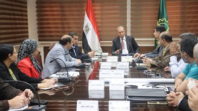 محافظ القليوبية يعقد اجتماعا لمناقشة استكمال ممشى اهل مصر 