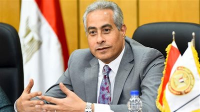 وزير العمل : ٦ أيام  إجازة العاملين بالقطاع الخاص بمناسبة عيد الفطر