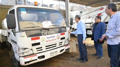 محافظ الغربية يفاجئ الحملة الميكانيكية بسمنود ويحيل مديرها للتحقيق