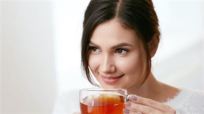 في يومه العالمي.. 6 تغيرات صحية تحدث للجسم عند شرب الشاي