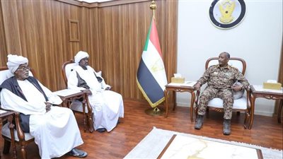لبحث أزمة السودان.. البرهان يلتقي وفد العموديات المستقلة