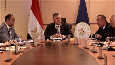 وزير السياحة يترأس اجتماع مجلس إدارة المجلس الأعلى للآثار