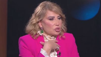 إيناس الدغيدي: “رجالة مجتمعنا عليهم العين وممكن أحب شخص متزوج بدون خراب بيوت”