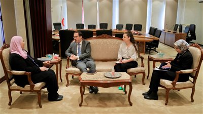 القباج تلتقي مندوب وزير الخارجية البريطاني للشئون الإنسانية في الأراضي الفلسطينية المحتلة