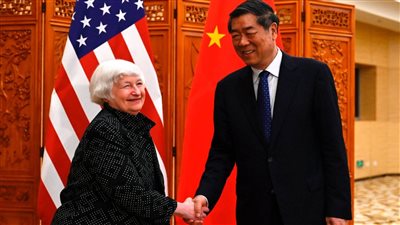وزيرة الخزانة الأمريكية تحذّر من تهديد حزم الدعم الصناعية الصينية للاقتصاد العالمي