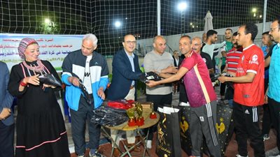 رئيس جامعة أسيوط يشهد ختام الدورة الرمضانية لكرة القدم بكلية التربية الرياضية