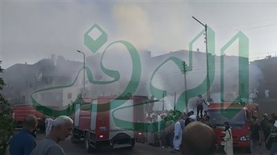 عاجل .. السيطرة علي حريق بإحدى مقاهي كوم أمبوا بأسوان .. فيديو