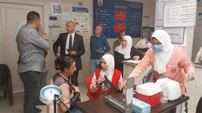 1600 مريض في القافلة الطبية بالحي الـ 16 بالعاشر من رمضان  