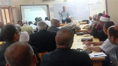 ورشة عمل للتدريب على المهام الأدائية بمنطقة سوهاج الأزهرية ‏