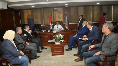 محافظ الغربية يلتقي أعضاء مجلس النواب لبحث مطالب المواطنين