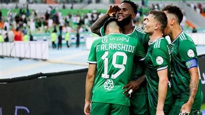 إصابة نجم الأهلي السعودي بكسر في عظام الوجه