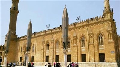 حكاية مسجد| ضريح أم الغلام «تجاور فاطمة بنت الحسن».. وخلافات حول شخصيتها 