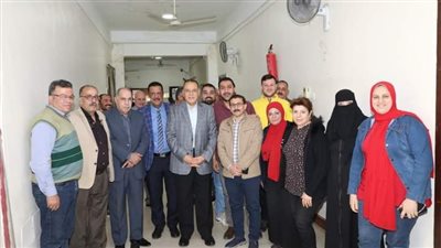 محافظ الشرقية يهنيء العاملين بالديوان العام بعيد الفطر المبارك