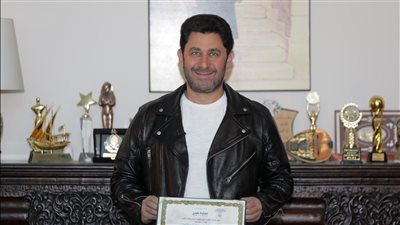 أحمد شاكر عبد اللطيف “متحمس” لمشروع رقمية التاريخ الفني للمشاهير