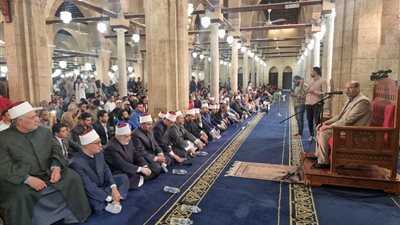 تراويح الجامع الأزهر: للقرآن سحر يمس الآذان وتهتز له القلوب