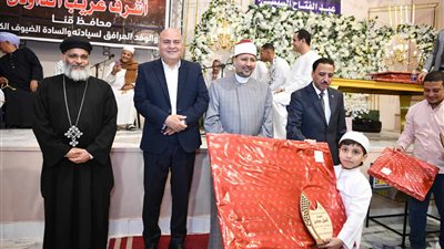  تكريم 105 من حفظة القرآن الكريم بقنا 