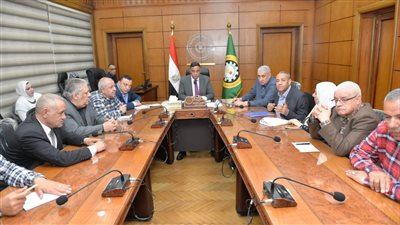 عيد الفطر المبارك .. محافظ الدقهلية يوجه بتكثيف أعمال النظافة في الشوارع والميادين والحدائق والمنتزهات