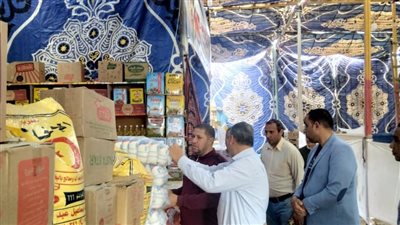 سكرتير مساعد البحيرة  يتفقد معرض أهلا رمضان بمركز بدر 