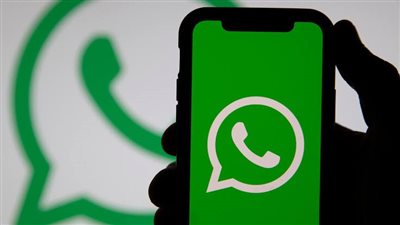 WhatsApp يوسع قريبًا ميزة قفل الدردشة لتشمل الأجهزة المرتبطة
