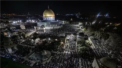 بث مباشر.. شعائر صلاة التراويح الأخيرة من المسجد الأقصى