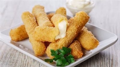 غنية بالفيتامينات.. حضري أصابع الموتزاريلا المقلية لسناك العيد