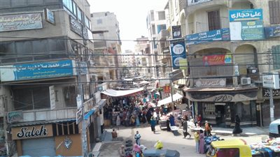 زحام في أسواق البحيرة قبل ساعات من العيد