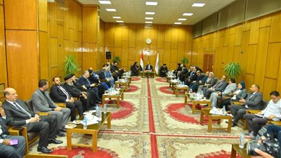 جامعة أسيوط تستقبل وفداً من الكنائس للتهنئة بعيد الفطر المبارك