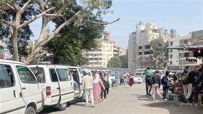 أزمة فى الميكروباصات بسبب الفكة.. وسائقو التوتوك يضاعفون أجرة التوصيلة