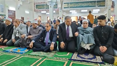 محافظ شمال سيناء يؤدي صلاة العيد مع الأشقاء الفلسطينيين في العريش