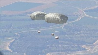 عمليات إنزال جوي للمساعدات الانسانية في غزة من القيادة المركزي الأمريكية