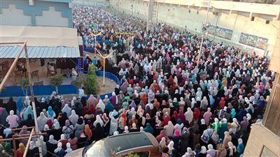 الآلاف يتوافدون على مراكز شباب القليوبية لأداء صلاة عيد الفطر
