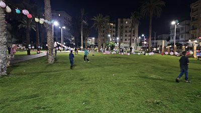 ساحات المساجد تتزين في ليلة العيد بالإسماعيلية
