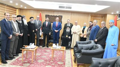 محافظ الفيوم يستقبل المهنئين بعيد الفطر المبارك