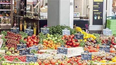 ضعف القوة الشرائية وارتفاع التضخم ونقص الخامات أهم تحديات القطاع الخاص