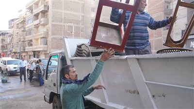 محافظ الغربية يقود حملة مفاجئة للنظافة و الإشغالات بالمحلة الكبرى 