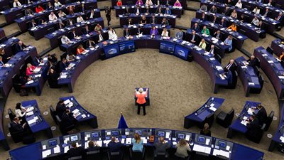 البرلمان الأوروبي يتبنى تعديل سياسات اللجوء المتشددة.. والمنظمات الحقوقية تنتقده