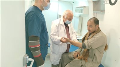  الكشف الطبي  على 1651 مواطن بأبوقرقاص مجانًا