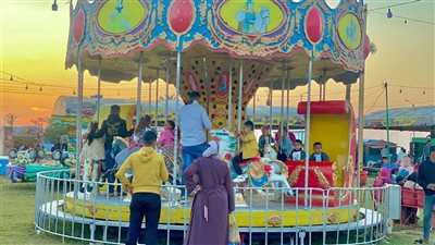 توافد آلاف المصطافين على مصيف بلطيم