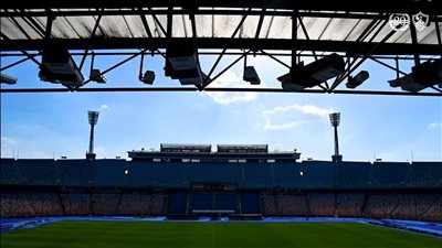 حافلة الزمالك تصل استاد القاهره استعدادا لمواجهة الإتحاد السكندري 