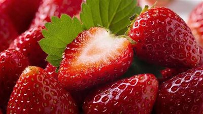 فاكهة الأطفال.. فوائد الفراولة للجسم| أبرزها الوقاية من الخرف