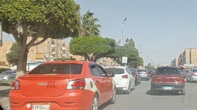 تكدس وزحام بالطرق المؤدية للمتنزهات والحدائق في الإسماعيلية 