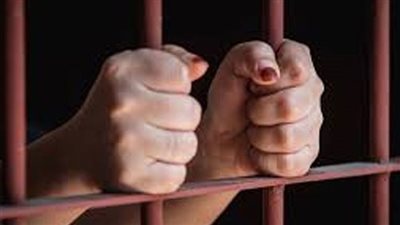 إحالة المتهمة بسرقة السيدات بأسلوب المغافلة في الوايلي للجنايات