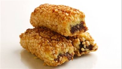 مفيد لمرضى السكري.. طريقة عمل أصابع التمر بالسمسم