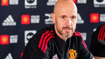 مانشيستر يونايتد يقيل ايريك تين هاج 