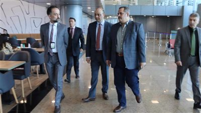 خلال جولة مفاجأة.. منصور يشيد بانتظام حركة العمل بمطاري الغردقة وسفنكس الدوليين