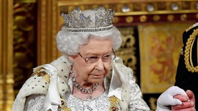 بيع سيارة الملكة إليزابيث لملياردير هندي.. كم سعرها؟ (فيديو)