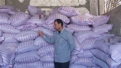 ضبط طن نخالة مجهولة المصدر بالبحيرة