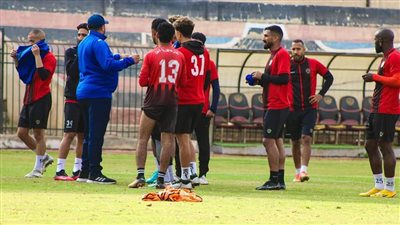 العمل مستمر.. جمهورية شبين يواصل تدريباته استعداداً للمقاصة 