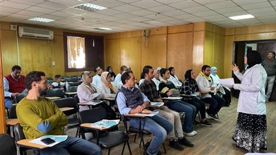 تنفيذ 37 برنامجا تدريبيا لرفع كفاءة وتأهيل 1050 صيدلي في 10 محافظات